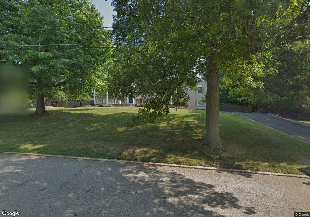 19 Robin Rd, Mahwah, NJ 07430 - photo 1