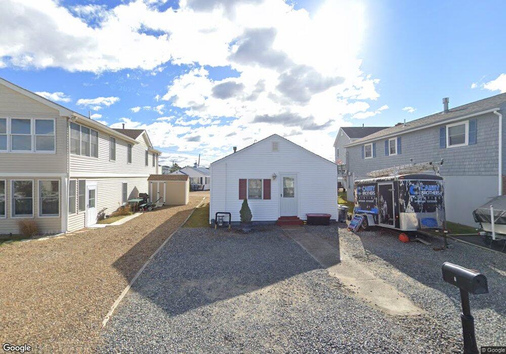 1 10th St W, Salisbury, MA 01952 - photo 1