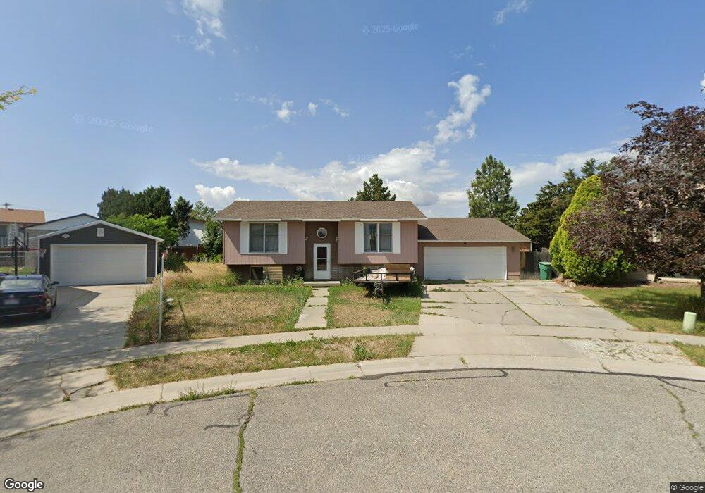 3851 Piccadilly Cir, West Jordan, UT 84088 - photo 1