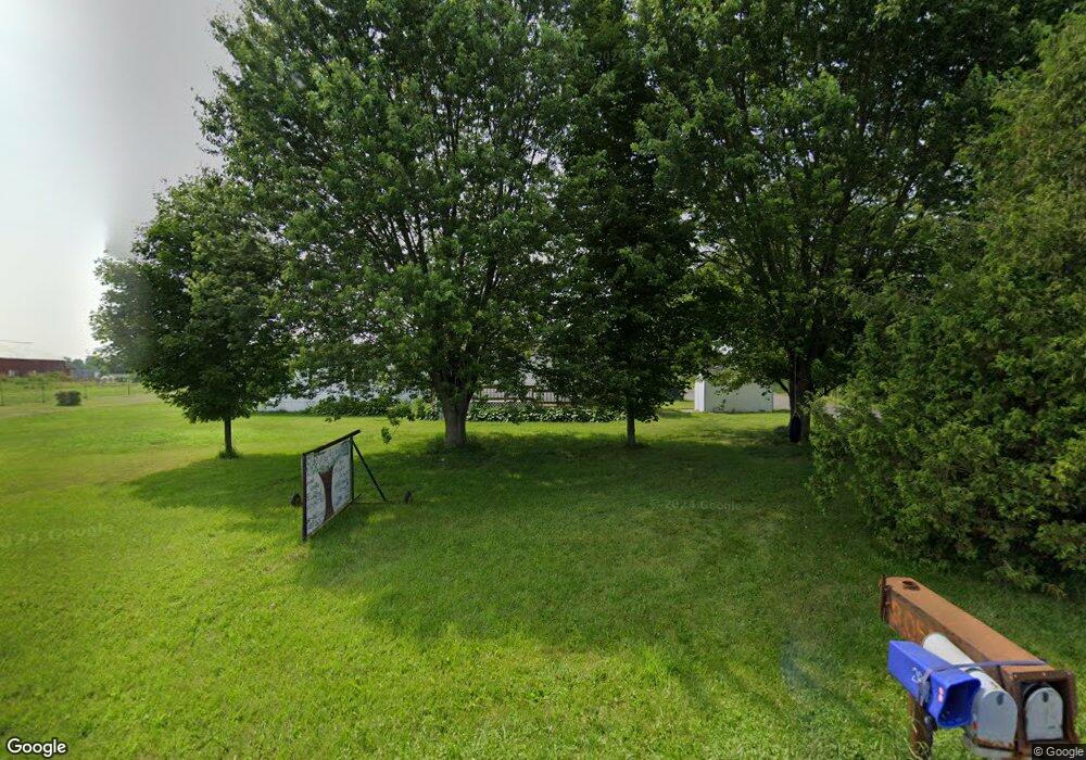 2042 Highgate Rd, Saint Albans, VT 05478 - photo 1