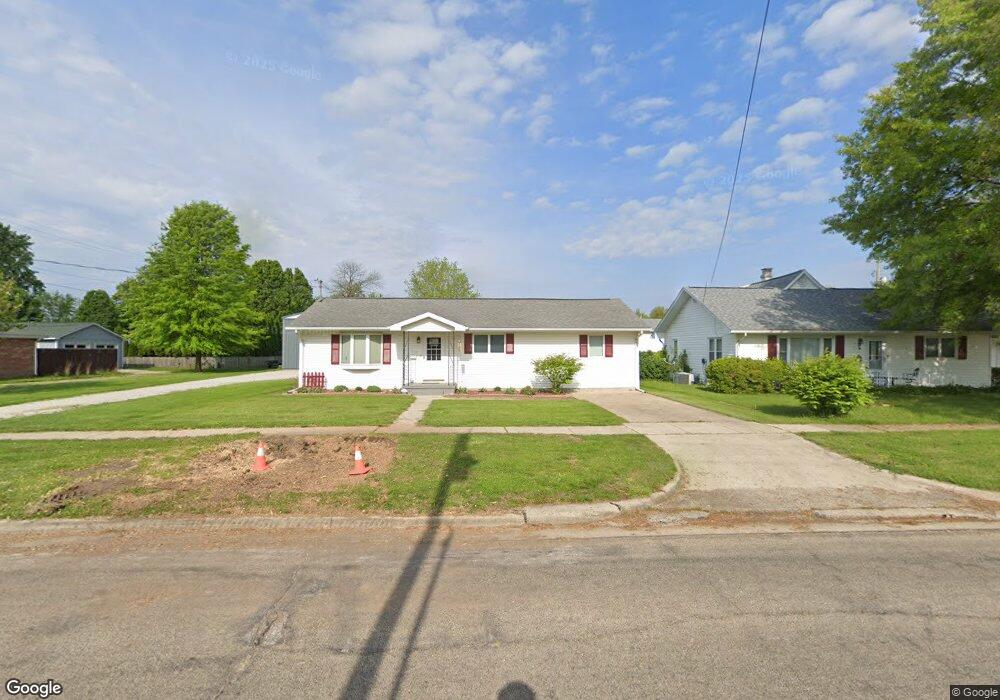 721 S 33rd St, Mattoon, IL 61938 - photo 1