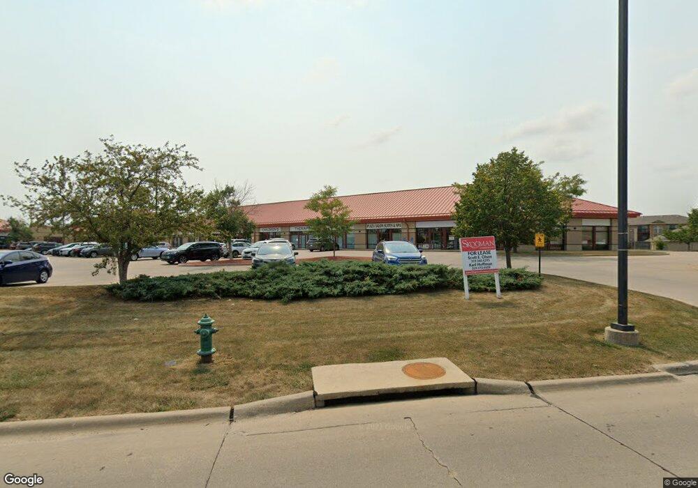 3245 Williams Pkwy SW unit 3, Cedar Rapids, IA 52404 - photo 1