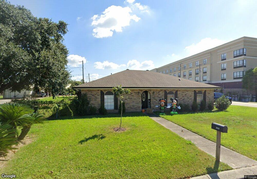 309 Fairmont Dr, Houma, LA 70360 - photo 1