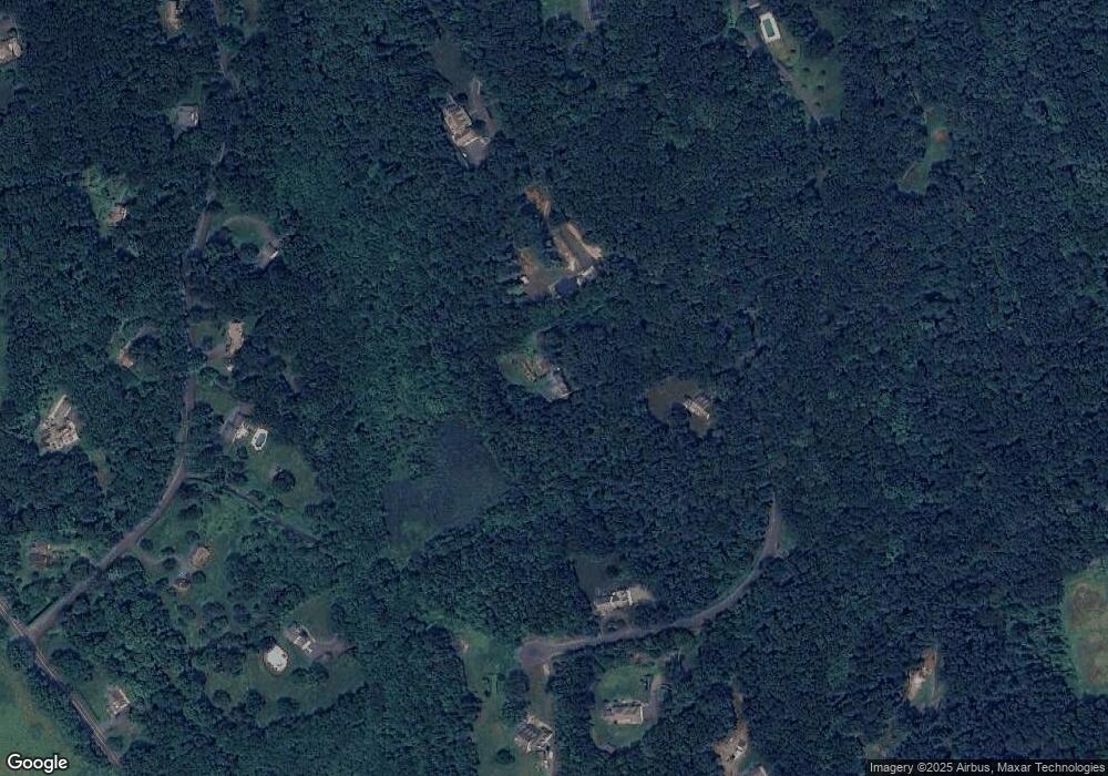 72 Carriage Ln, Roxbury, CT 06783 - photo 1