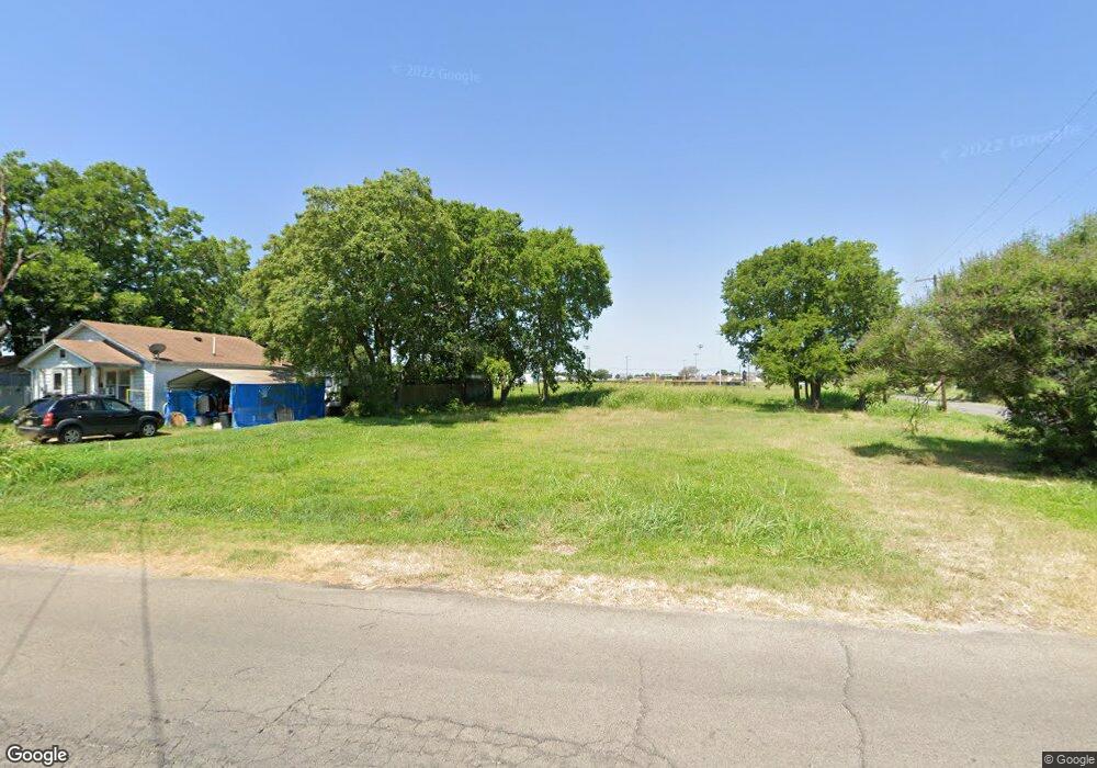 1621 Cedar St, Bonham, TX 75418 - photo 1