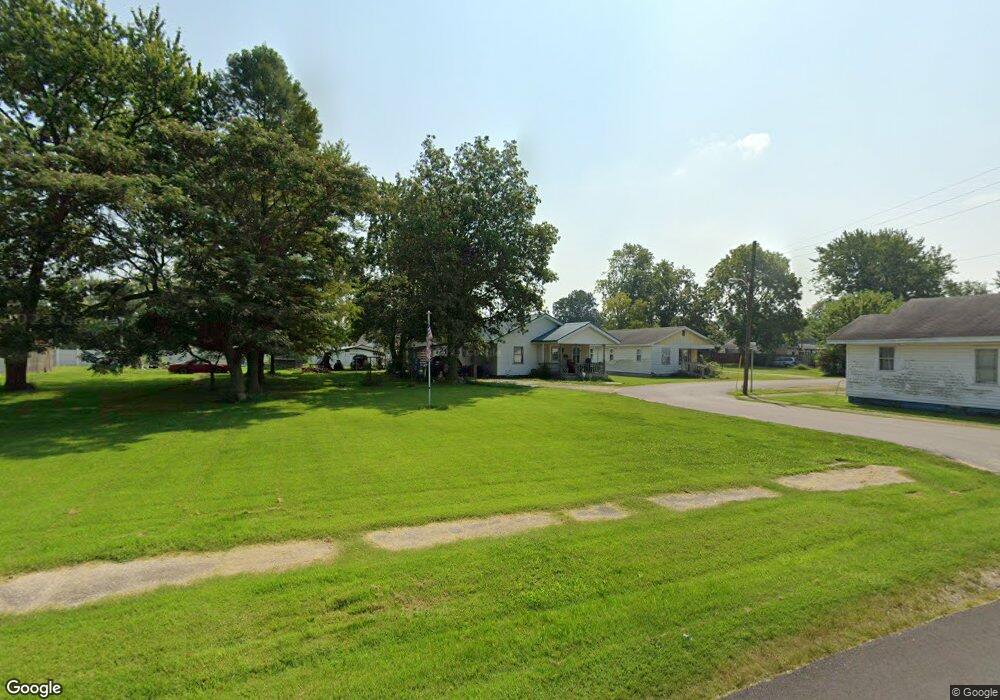 503 Maple St, Bicknell, IN 47512 - photo 1