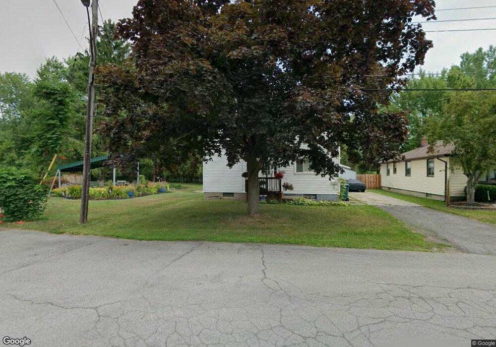 589 Wardell Ave, North Tonawanda, NY 14120 - photo 1