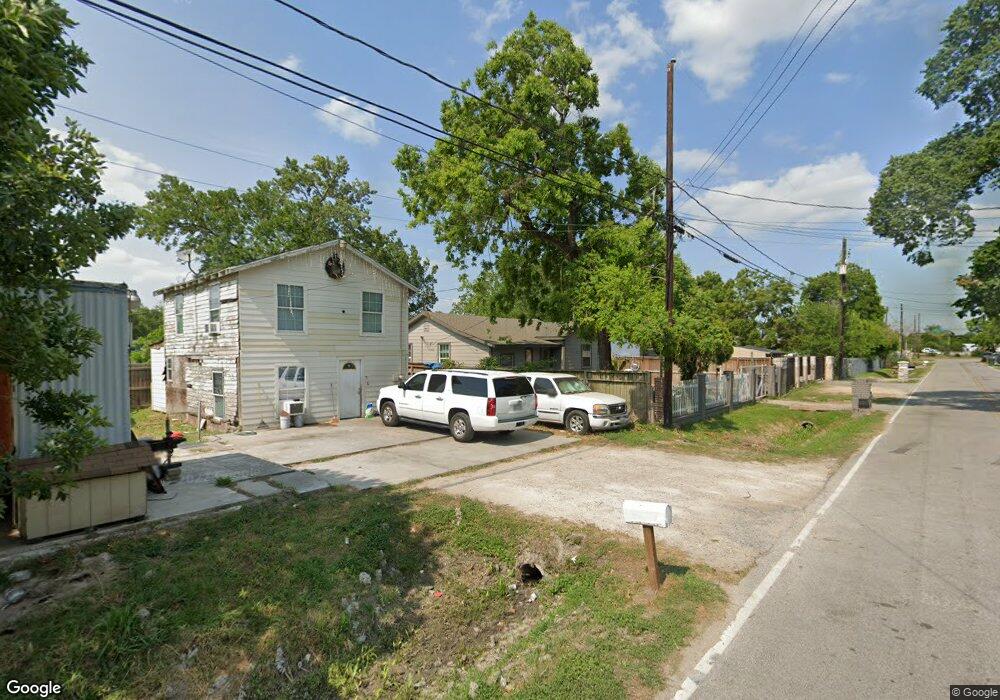 3905 Cedar Hill Ln, Houston, TX 77093 - photo 1