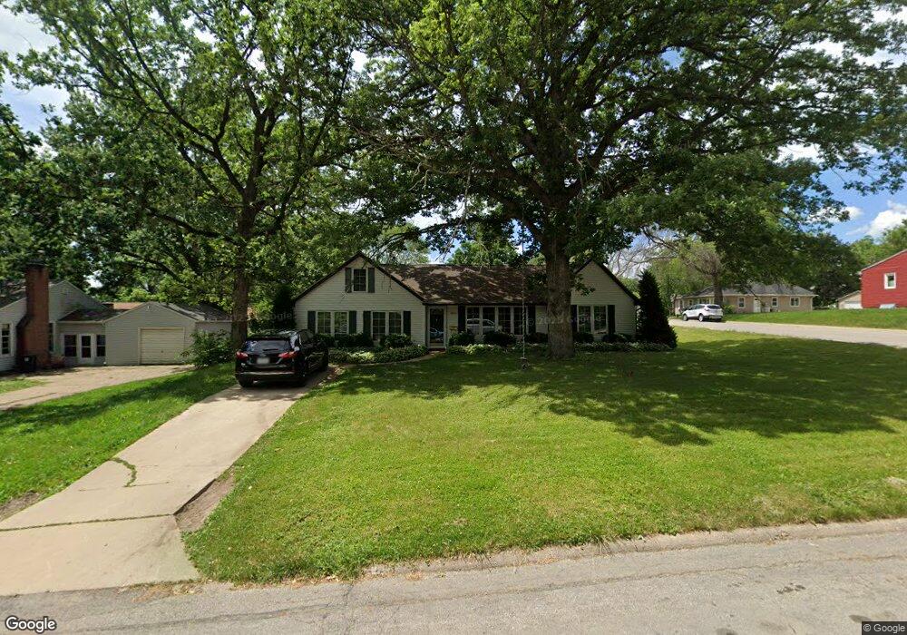 2003 Ashland Ave, Cedar Falls, IA 50613 - photo 1