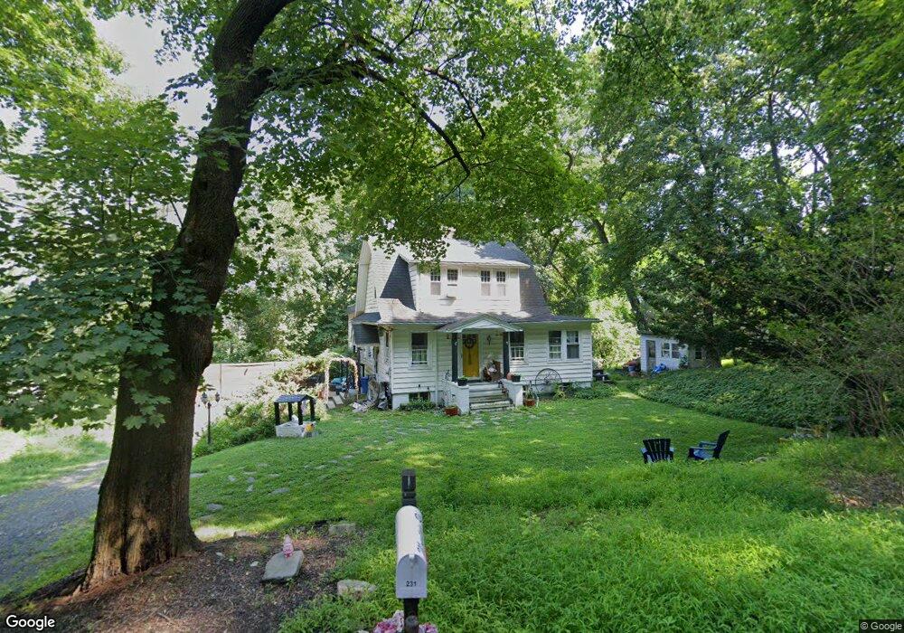 231 Mountain Rd, Irvington, NY 10533 - photo 1