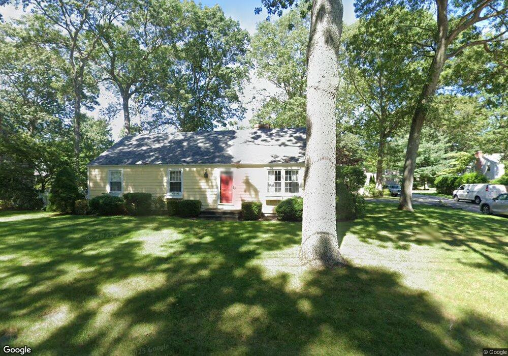 10 Old Chimney Rd, Barrington, RI 02806 - photo 1