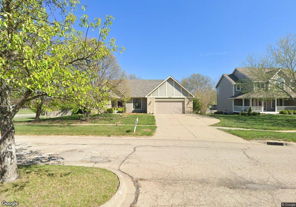 5948 SW 35th St, Topeka, KS 66614 - photo 1