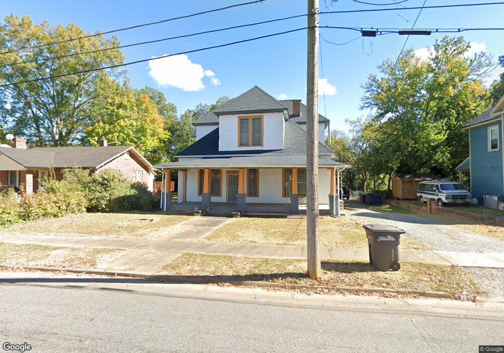 319 S Oak St, Statesville, NC 28677 - photo 1