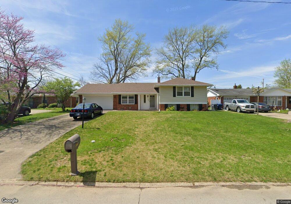 815 Bittersweet Ln, Anderson, IN 46011 - photo 1