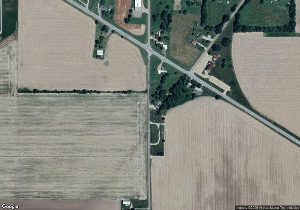 510 W North St, Shumway, IL 62461 - photo 1