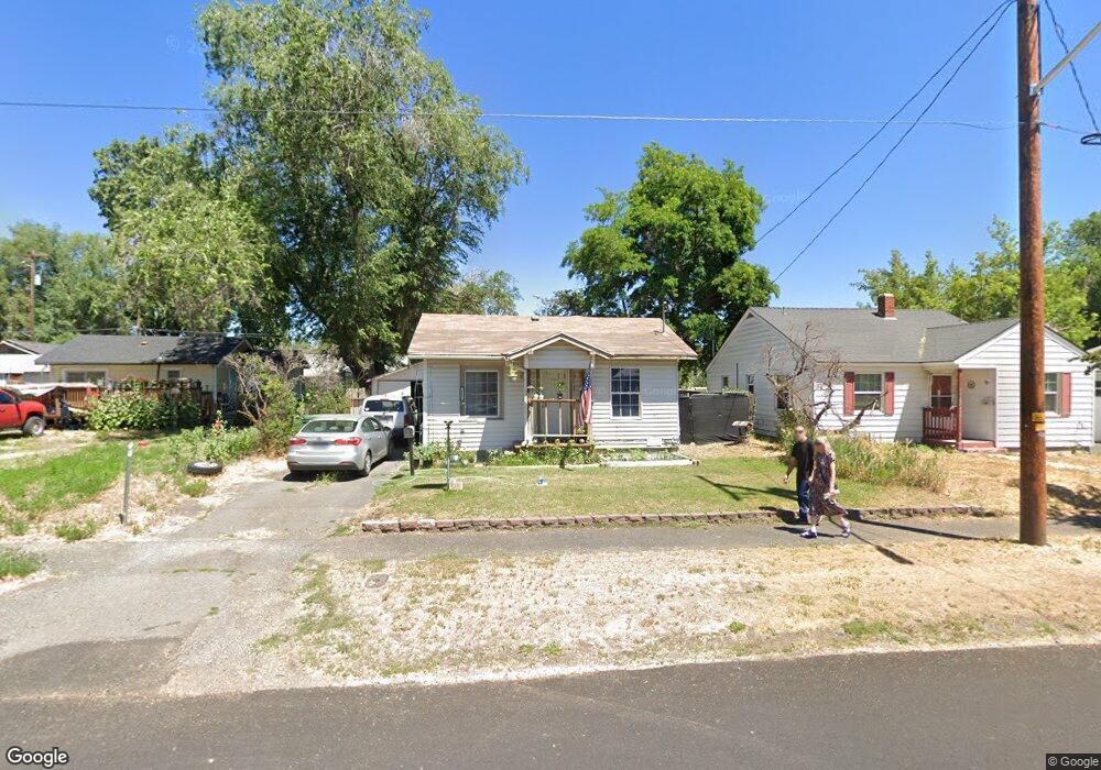 2221 Darrow Ave, Klamath Falls, OR 97601 - photo 1