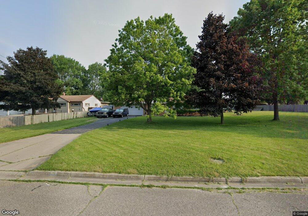 4425 S Hillcrest Cir, Flint, MI 48506 - photo 1