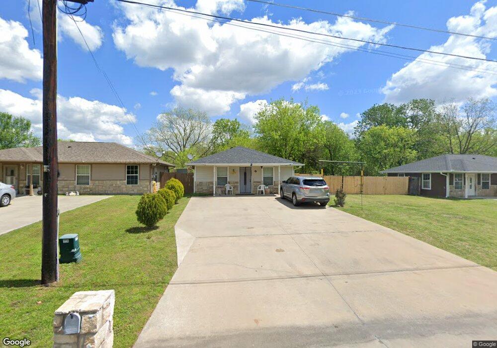 1205 N Throckmorton St, Sherman, TX 75090 - photo 1