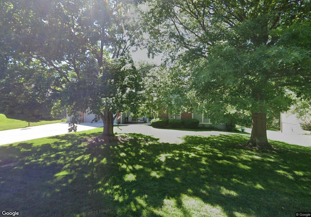 3841 SW Friar Rd, Topeka, KS 66610 - photo 1