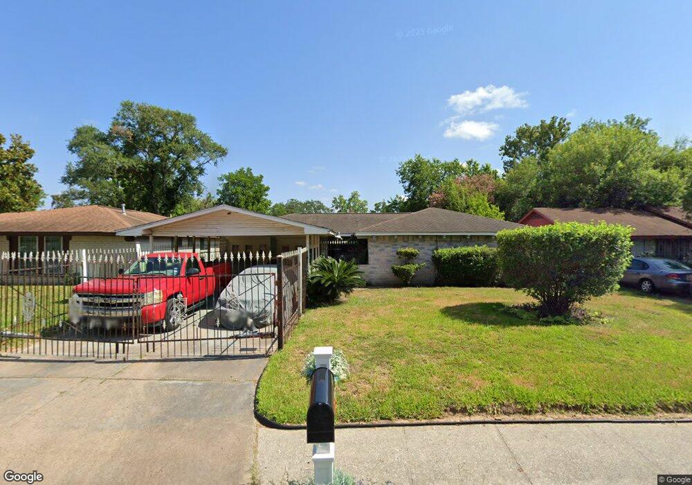 1606 W Gulf Bank Rd, Houston, TX 77088 - photo 1