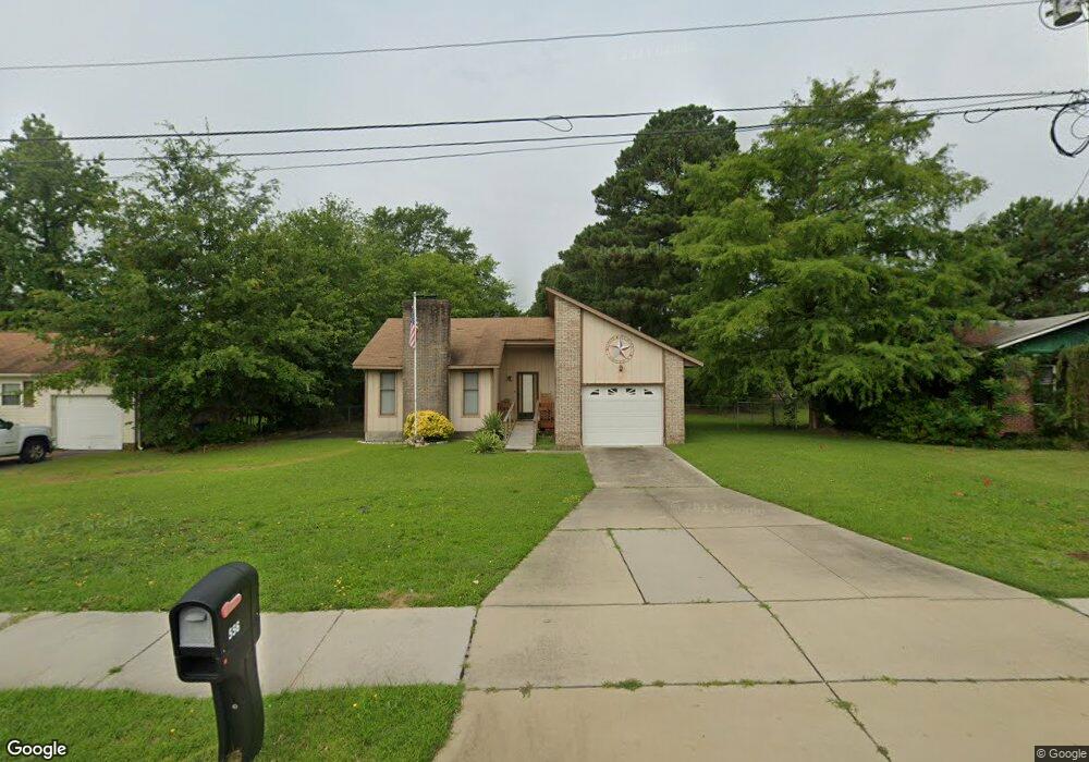 556 Glensford Dr, Fayetteville, NC 28314 - photo 1