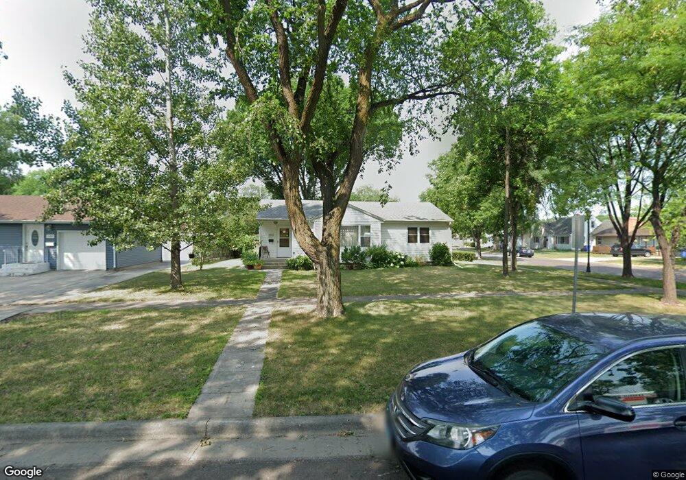 1710 1st St N, Fargo, ND 58102 - photo 1