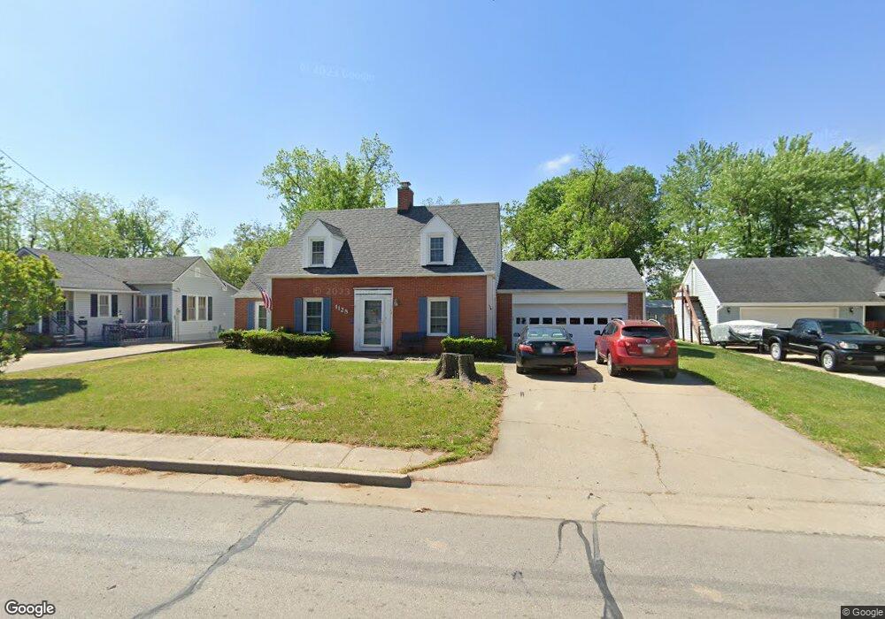 1128 Fisk Ave, Moberly, MO 65270 - photo 1