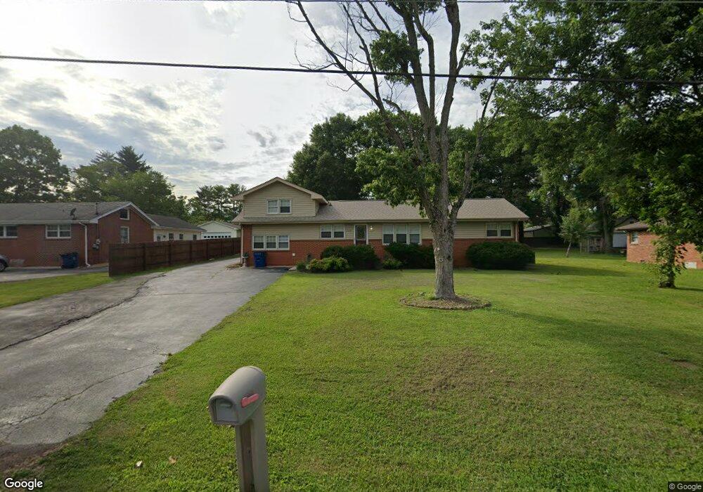 512 Mckellar Dr, Manchester, TN 37355 - photo 1