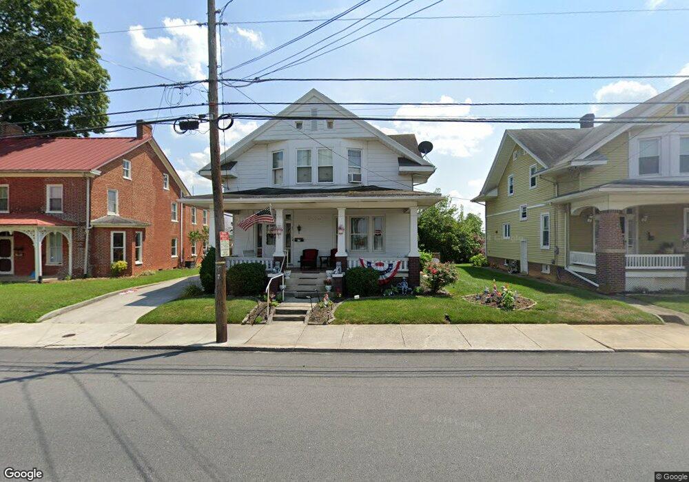 405 E King St, Littlestown, PA 17340 - photo 1