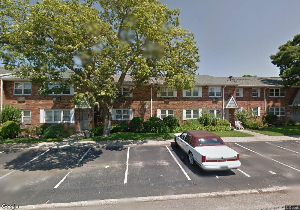 Great River Owners unit 41, East Islip, NY 11730 - photo 1