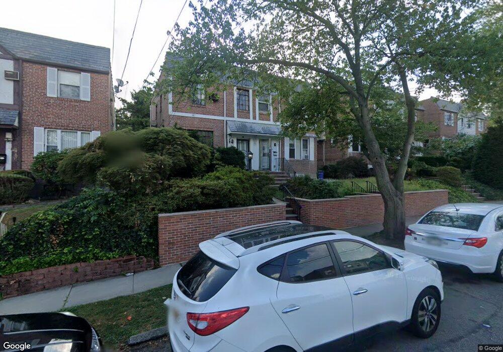 8235 165th St, Jamaica, NY 11432 - photo 1