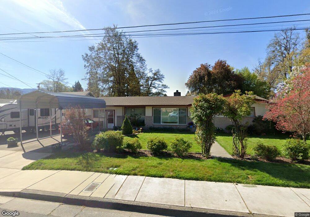 915 SW Rogue River Ave, Grants Pass, OR 97526 - photo 1