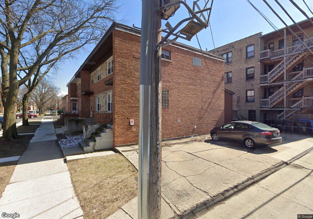 2909 W Granville Ave, Chicago, IL 60659 - photo 1