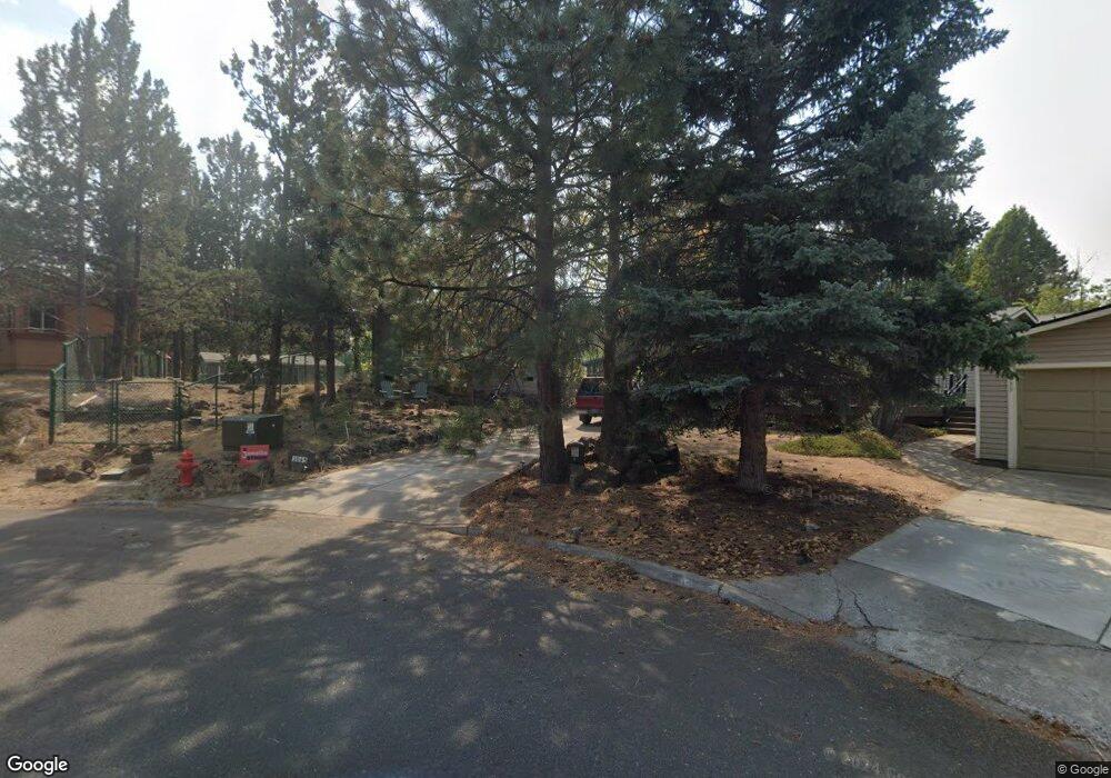 1045 SE Laurelwood Place, Bend, OR 97702 - photo 1