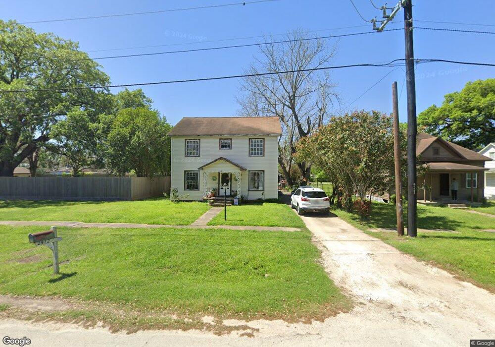 2912 Avenue G, Bay City, TX 77414 - photo 1