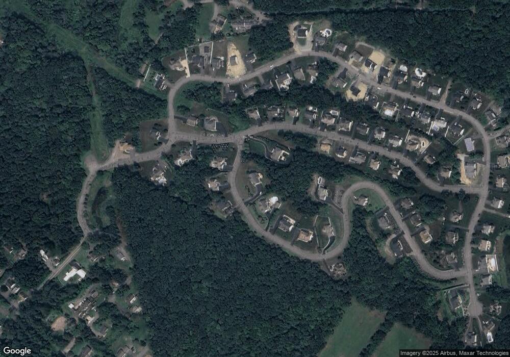 310 Canter Dr, Dallas, PA 18612 - photo 1