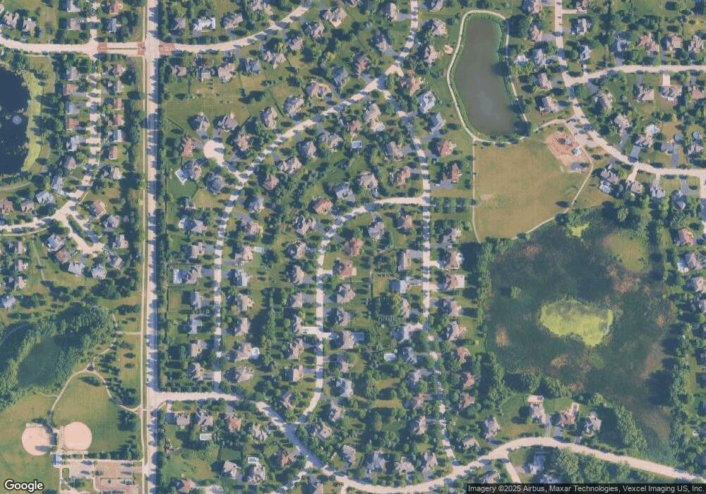 621 Bluestem Ln, Algonquin, IL 60102 - photo 1