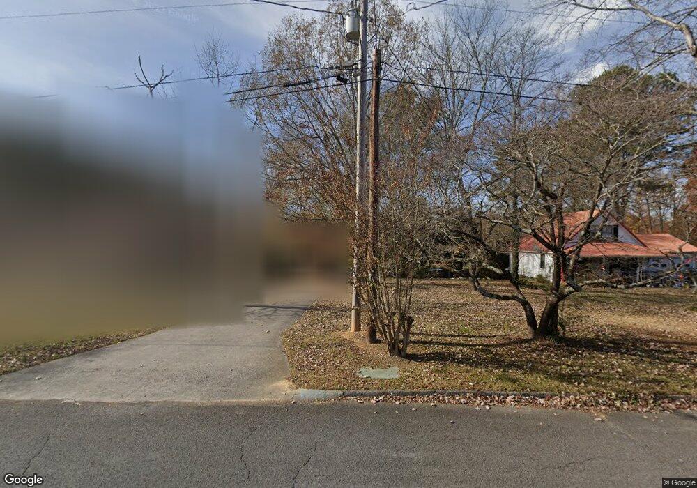 320 Sycamore Dr, Dalton, GA 30721 - photo 1