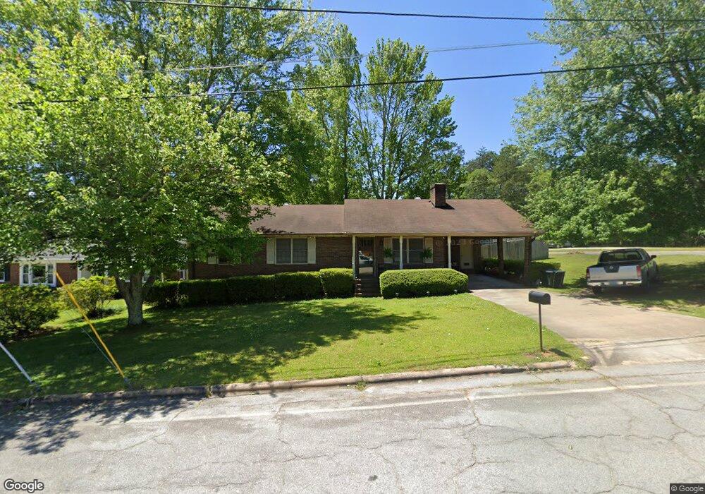 235 Lake Forest Dr, Elberton, GA 30635 - photo 1