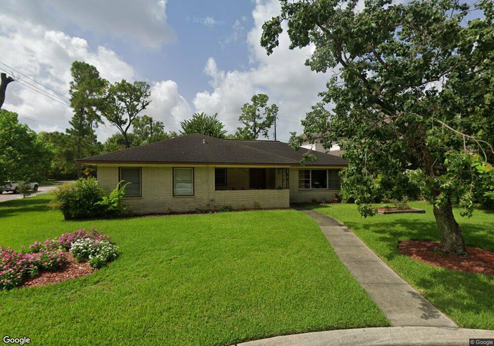 8601 Lupton Ln, Houston, TX 77055 - photo 1