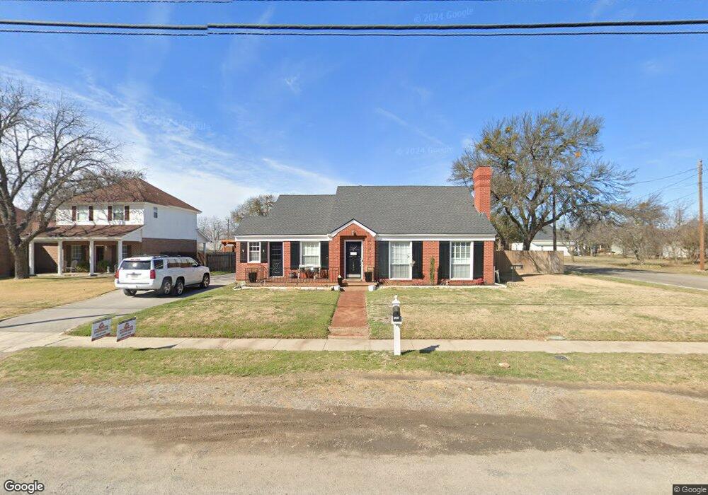 800 S College Ave, Decatur, TX 76234 - photo 1