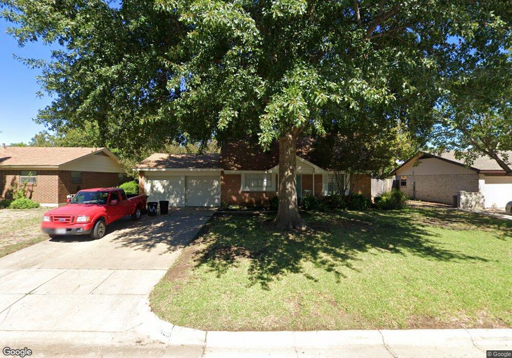 7929 Donegal Ln, North Richland Hills, TX 76180 - photo 1
