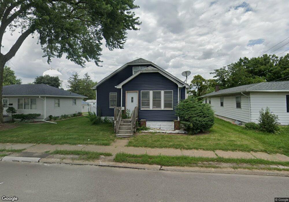 2406 W Locust St, Davenport, IA 52804 - photo 1