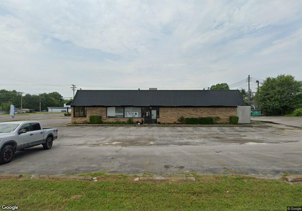 1057 Madison St, Shelbyville, TN 37160 - photo 1