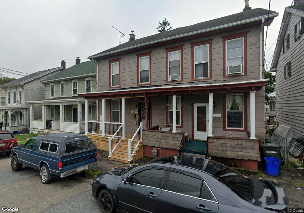 208 E Holly St, Hazleton, PA 18201 - photo 1