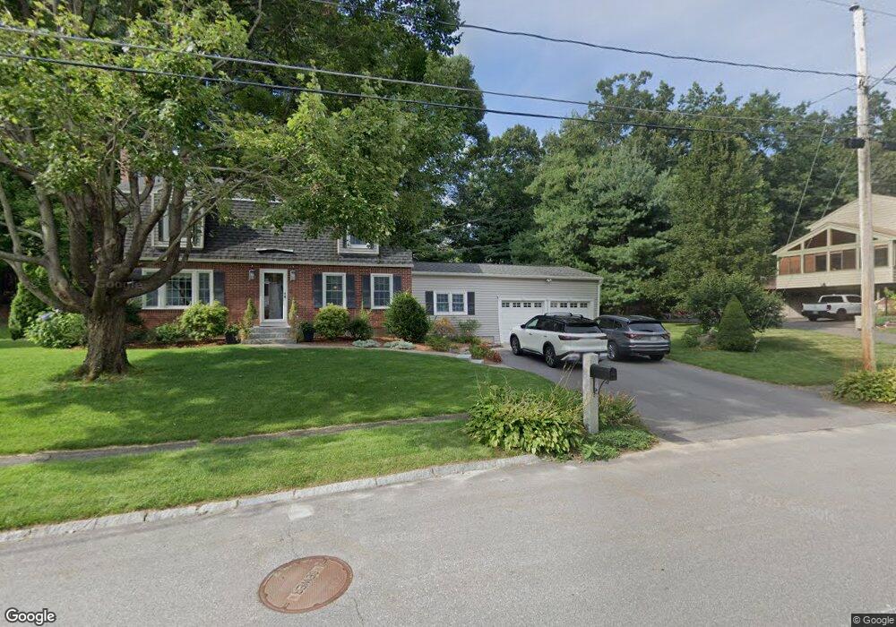 8 Margaret Cir, Nashua, NH 03062 - photo 1