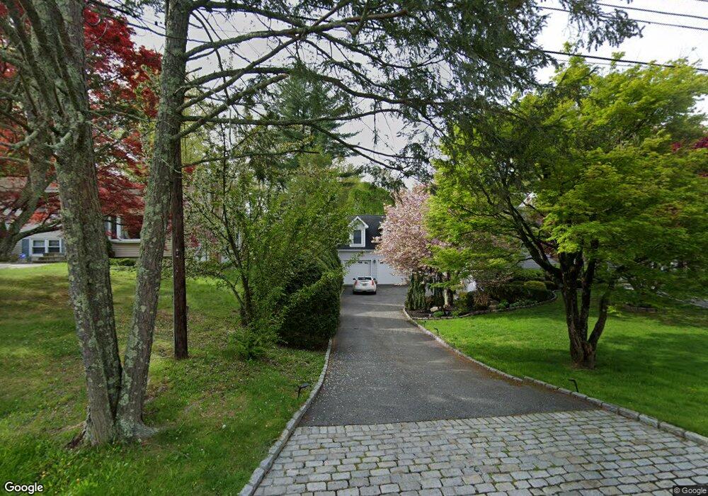 2326 Hawthorne Dr, Yorktown Heights, NY 10598 - photo 1