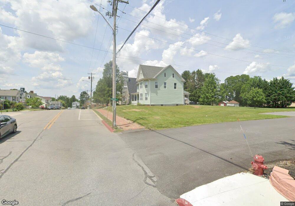 9 N Maple Ave, Smithsburg, MD 21783 - photo 1