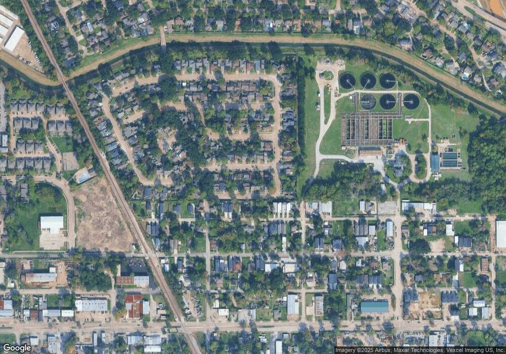 5011 Birchmont Dr, Houston, TX 77091 - photo 1