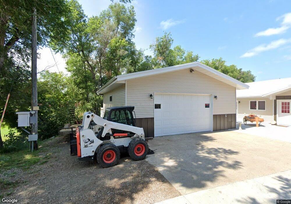 300 2nd St SE, Mandan, ND 58554 - photo 1